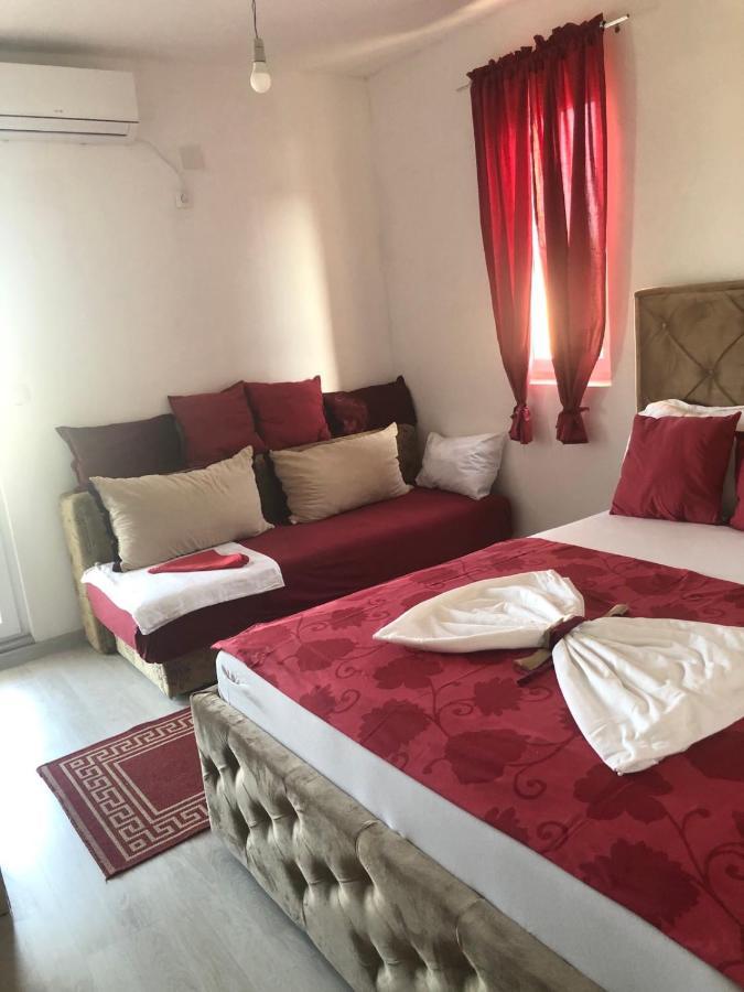 Apartments Daris Ulcinj Esterno foto